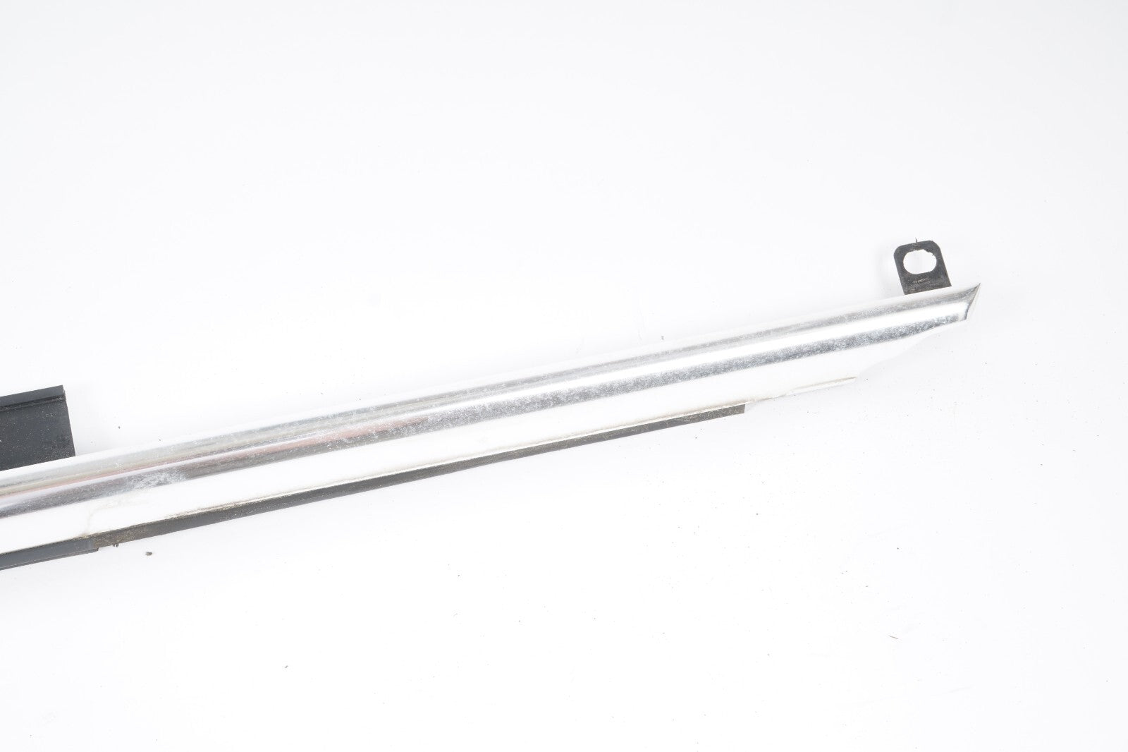 11-17 AUDI A8L FRONT LEFT DRIVER SIDE DOOR WINDOW BELT MOLDING CHROME OEM