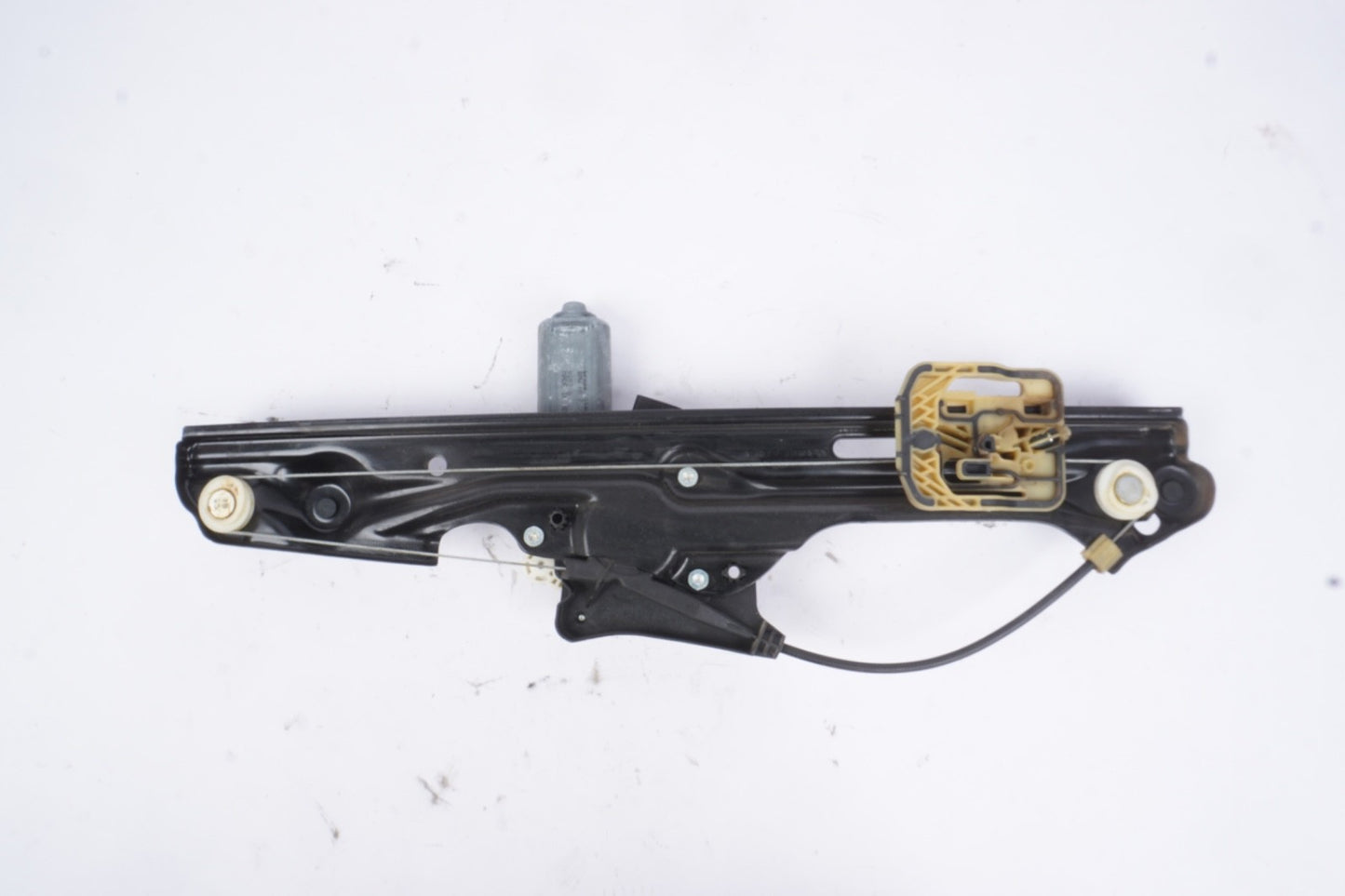 2011 - 2017 BMW F25 X3 REAR RIGHT DOOR WINDOW REGULATOR W MOTOR