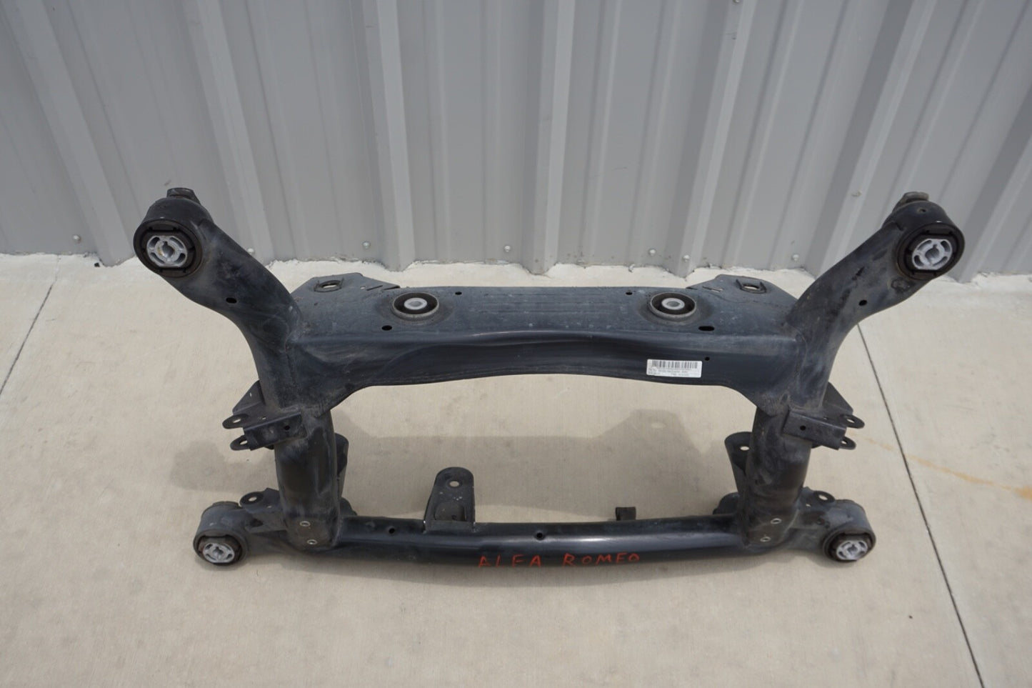 2017 - 2022 ALFA ROMEO GIULIA 2.0L RWD REAR SUBFRAME CROSSMEMBER OEM 00505521660