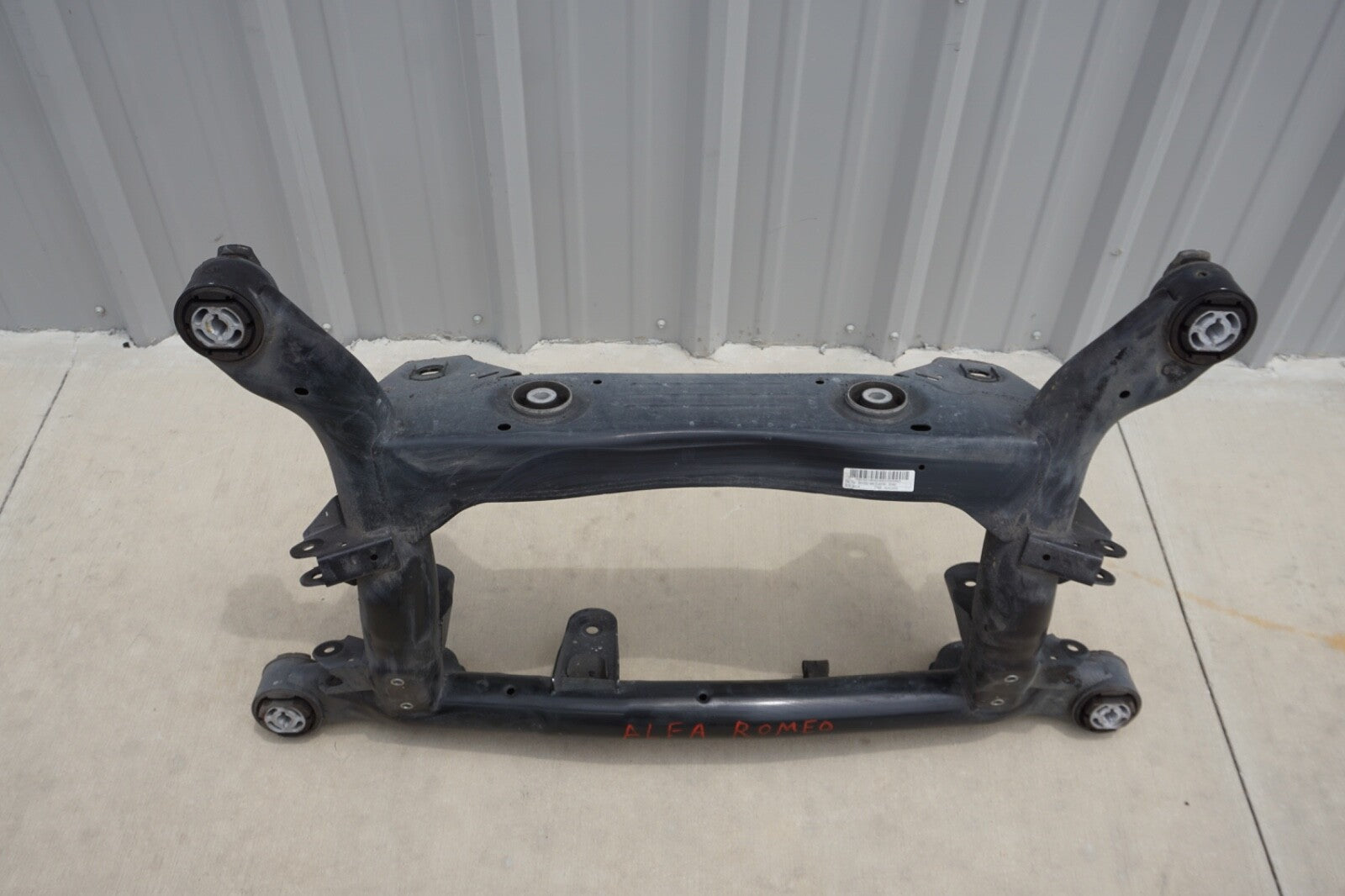 2017 - 2022 ALFA ROMEO GIULIA 2.0L RWD REAR SUBFRAME CROSSMEMBER OEM 00505521660