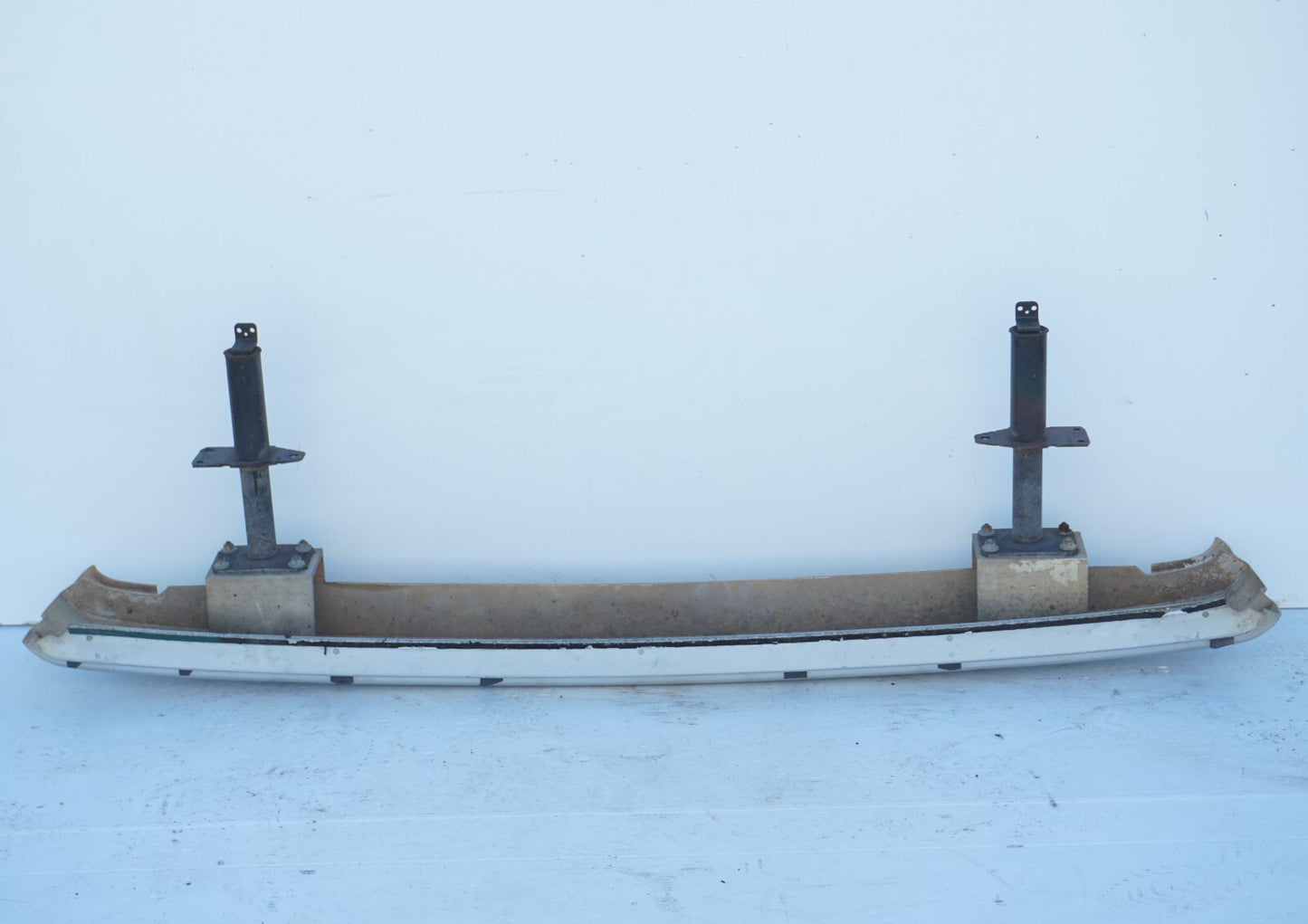 1987-1993 Cadillac Allante REAR BUMPER REINFORCEMENT OEM