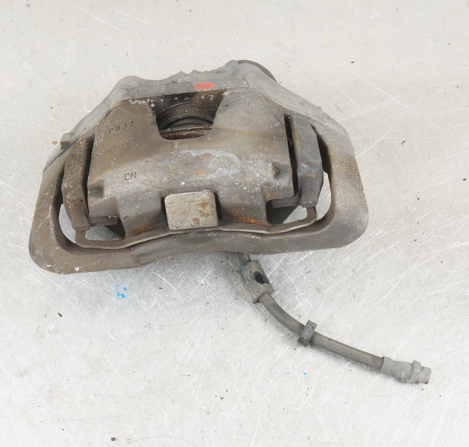 06-13 VOLVO C70 FRONT LEFT DRIVER SIDE BRAKE CALIPER ASSEMBLY, OEM