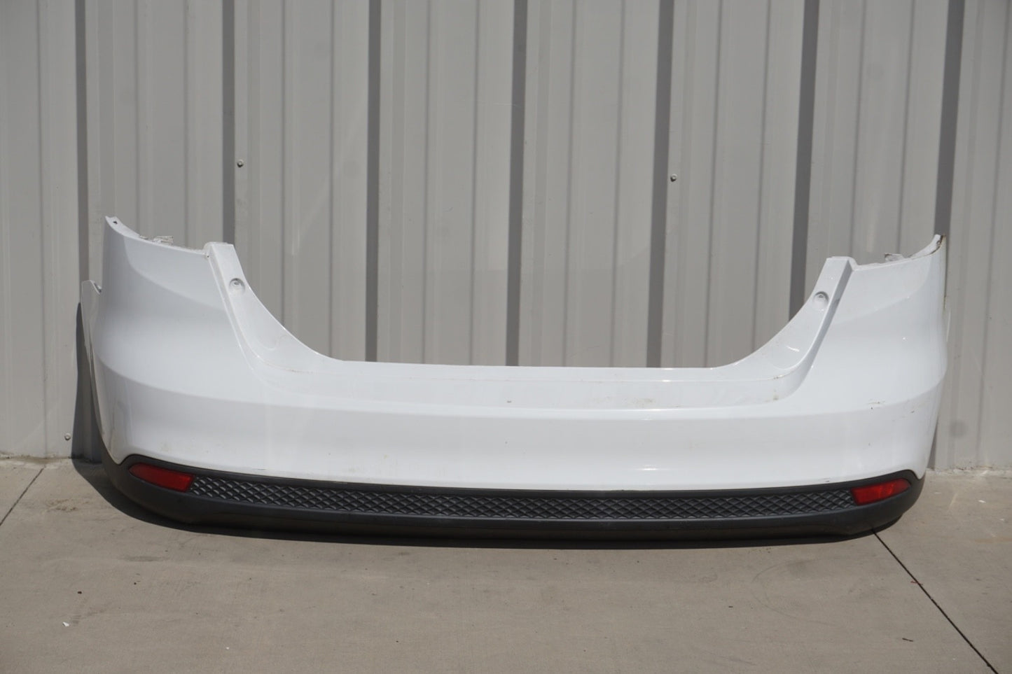 2015 - 2018 Ford Focus Sedan Rear Bumper