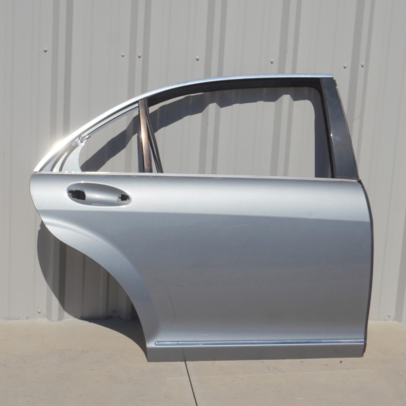 07 - 13 MERCEDES-BENZ S550 W221 REAR RIGHT PASSENGER SIDE DOOR SHELL OEM