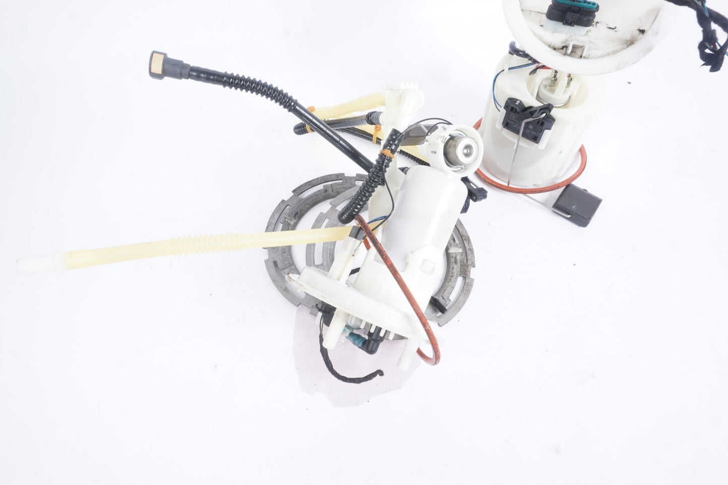 12-15 Mercedes W204 C250 Fuel Pump OEM