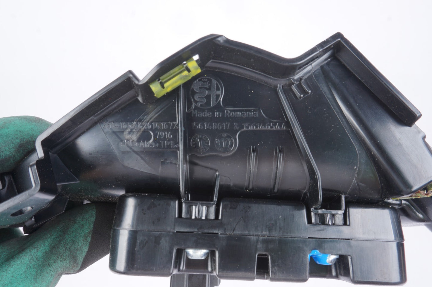 2020 - 2025 Alfa Romeo Giulia Wireless Charging Station 156148617 OEM