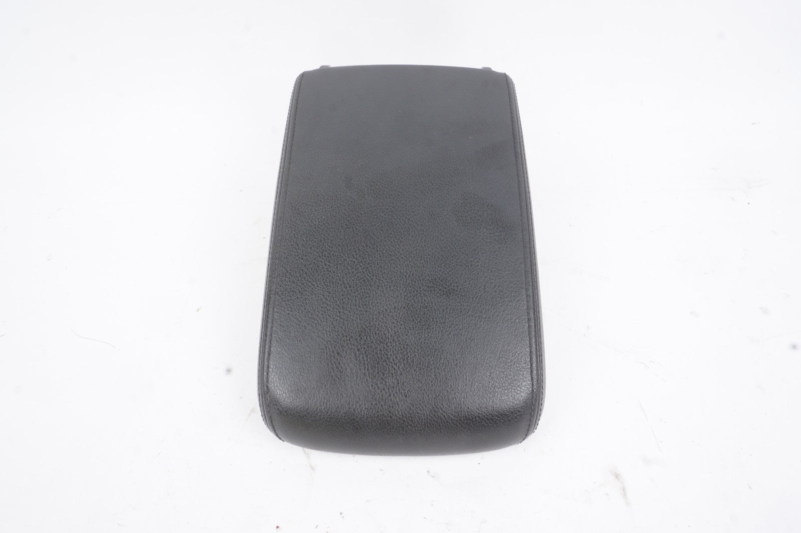 2012-2019 Volkswagen Passat Center Console Armrest OEM