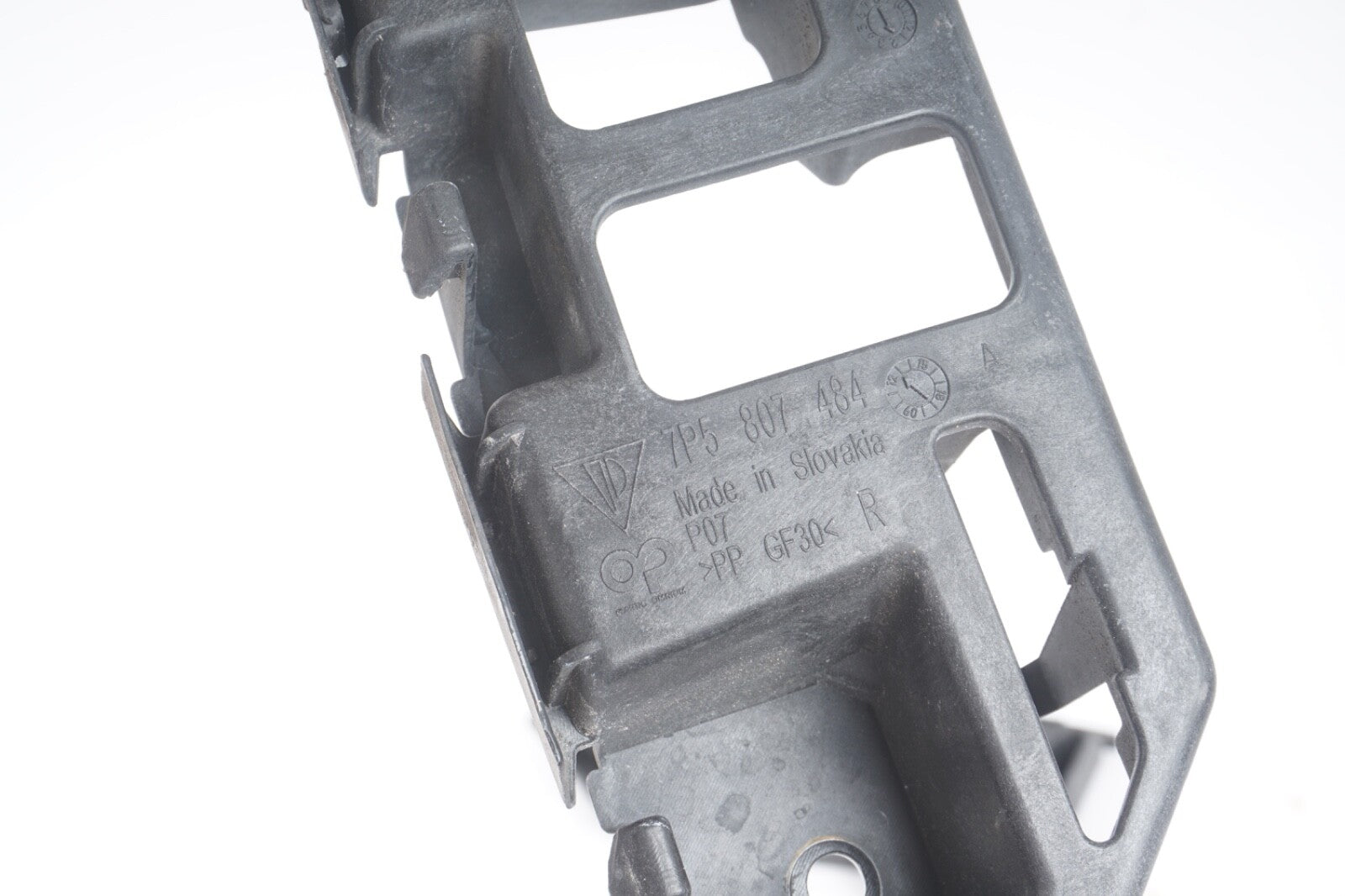 2011-2014 PORSCHE CAYENNE - REAR Right Left Bumper Guide / Bracket / Pair