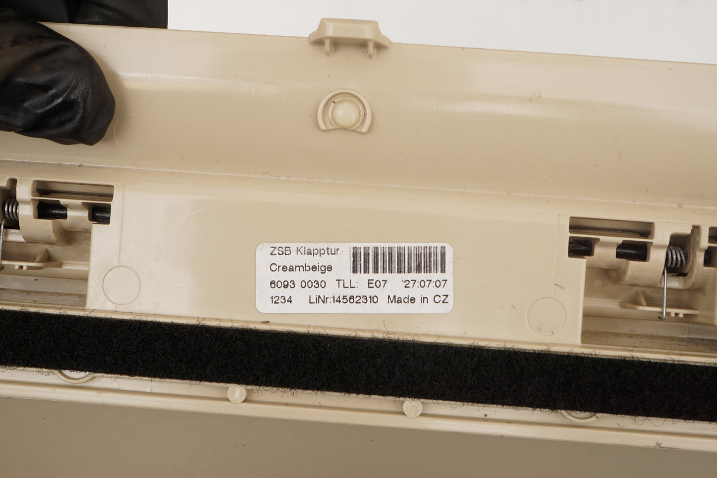 2007-2013 BMW 335i 328i E93 CONVERTIBLE TRUNK TRIM TRUNK ELEMENT 60930030  OEM
