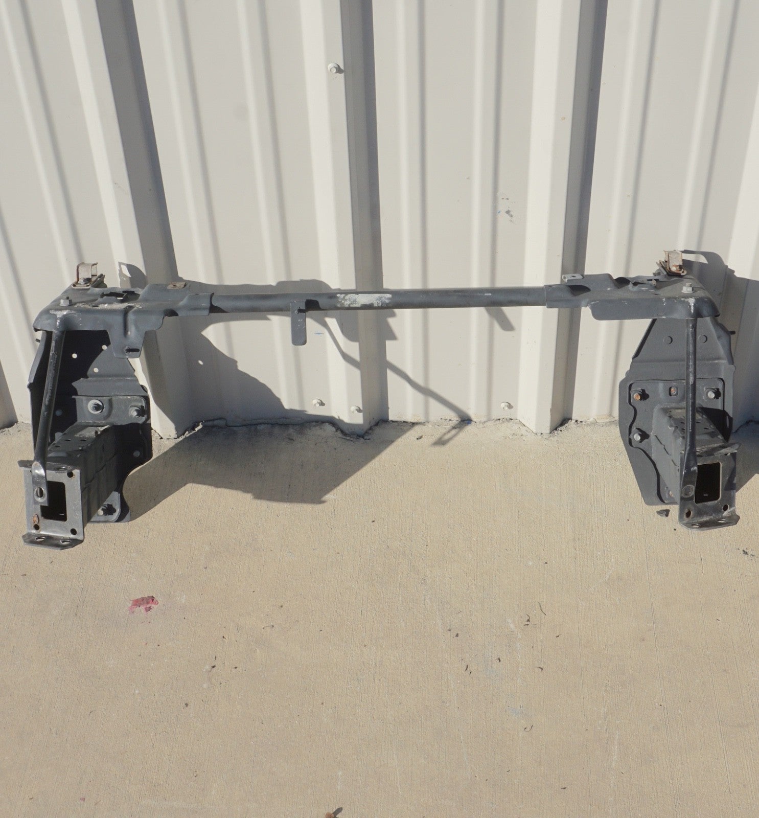 Mercedes R230 SL550 SL500 Front Bumper Reinforcement Bar Lower Radiator Support