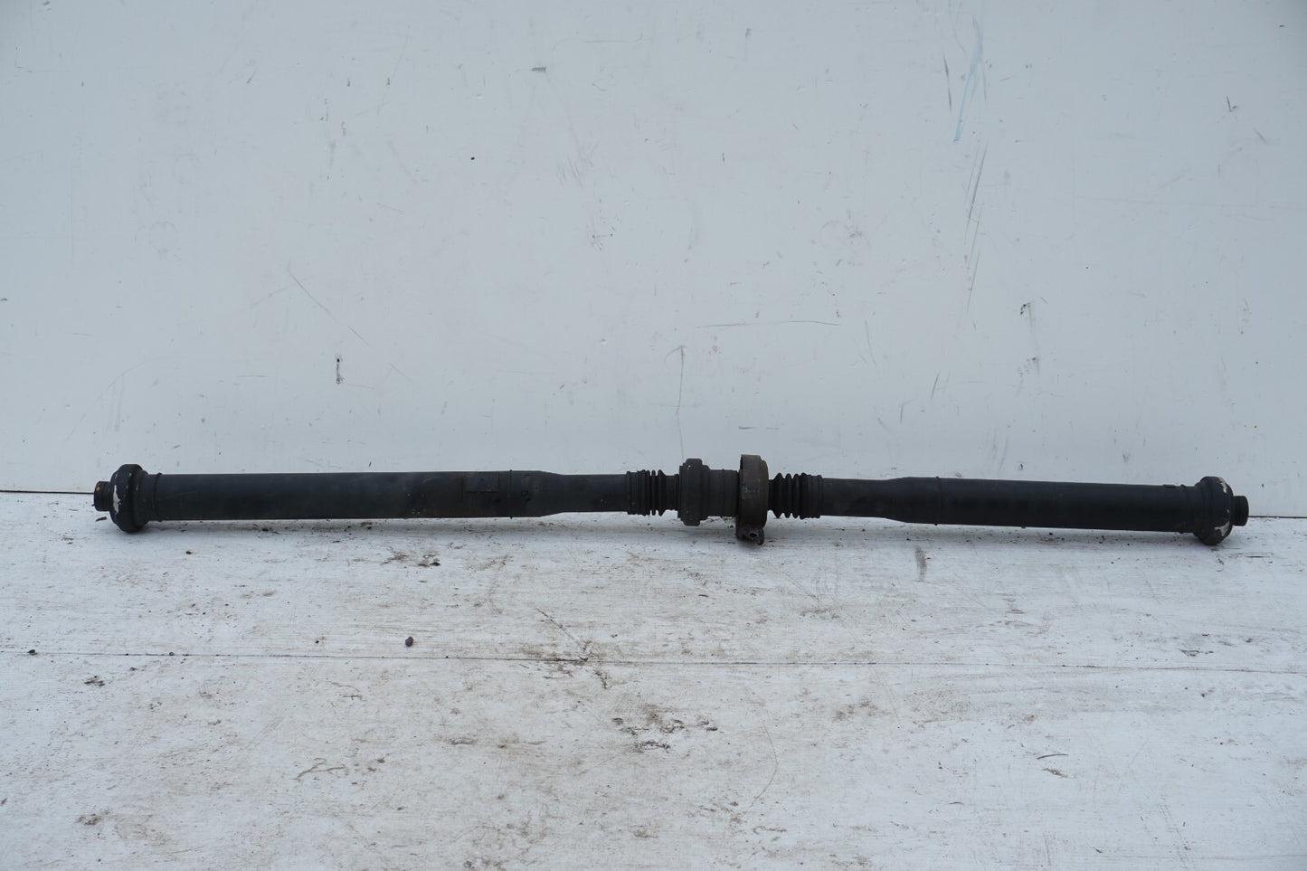 11-18 Porsche Cayenne 958 4.8l Rear Driveshaft 7P5521102F OEM