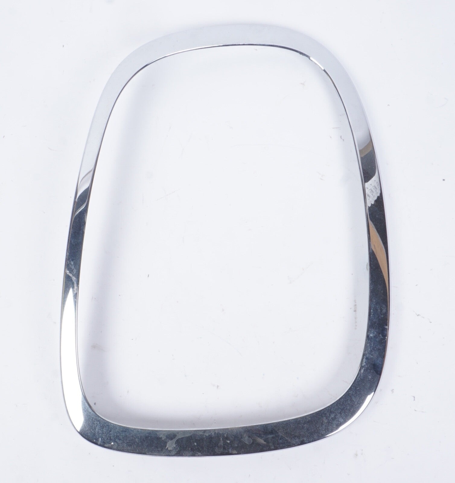 2016 MINI COOPER F55 REAR RIGHT TAIL LIGHT CHROME RING 63218495332 GENUINE