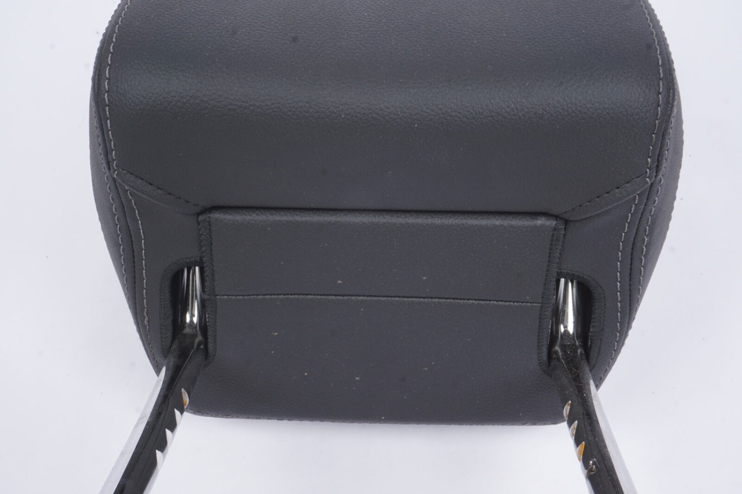 2021 2022 2023 2024 BMW 430i CONVERTIBLE FRONT LEFT HEADREST LEATHER OEM