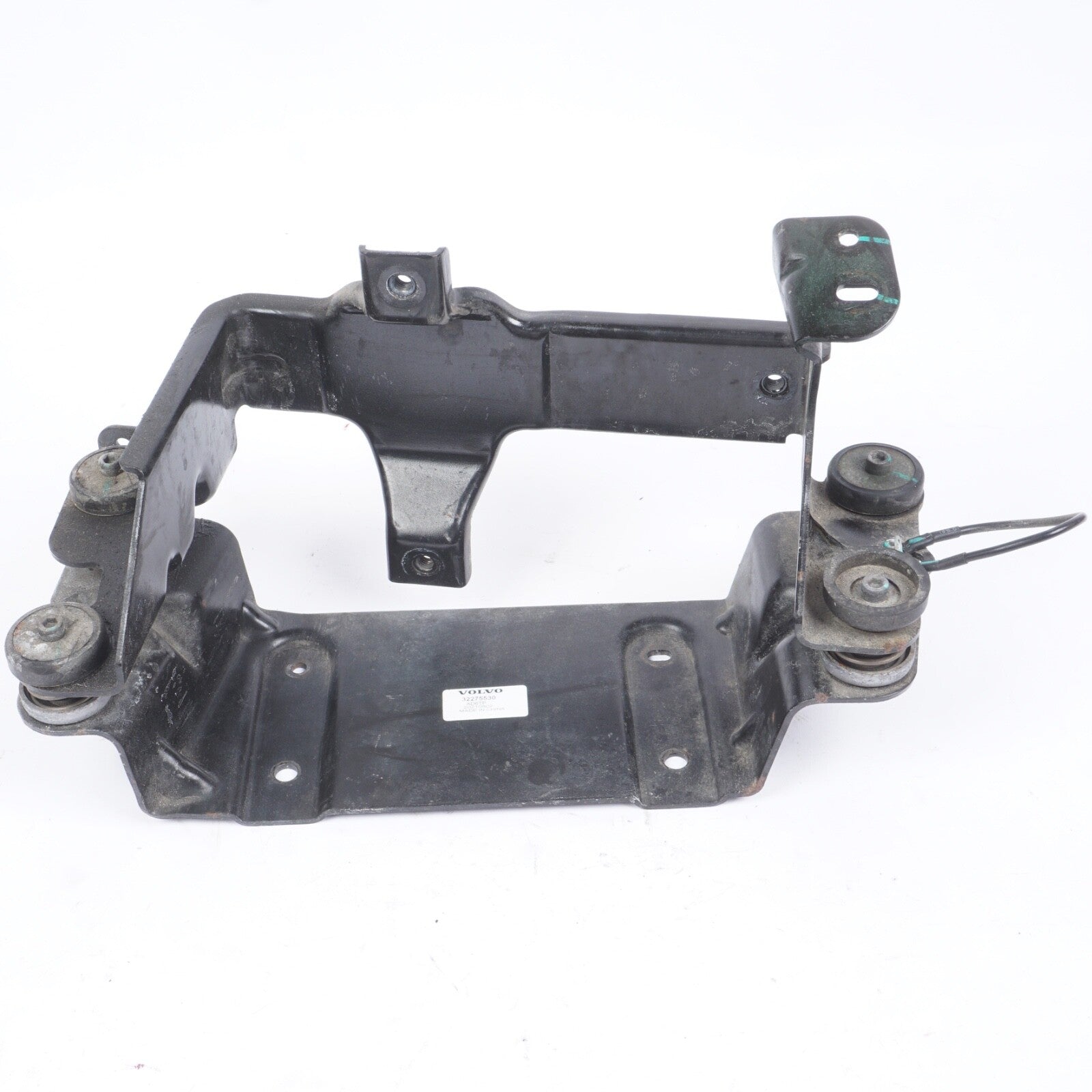 2021 2022 2023 2024 POLESTAR 2 A/C AIR COMPRESSOR BRACKET 32275530 OEM