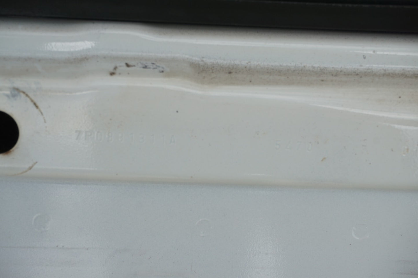 2011 - 2018 Porsche Cayenne 958 Front Door Shell Left Driver Side OEM