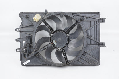 2014 - 2019 Fiat 500L 1.4L Radiator Cooling Air Fan Shroud Motor Assembly OEM