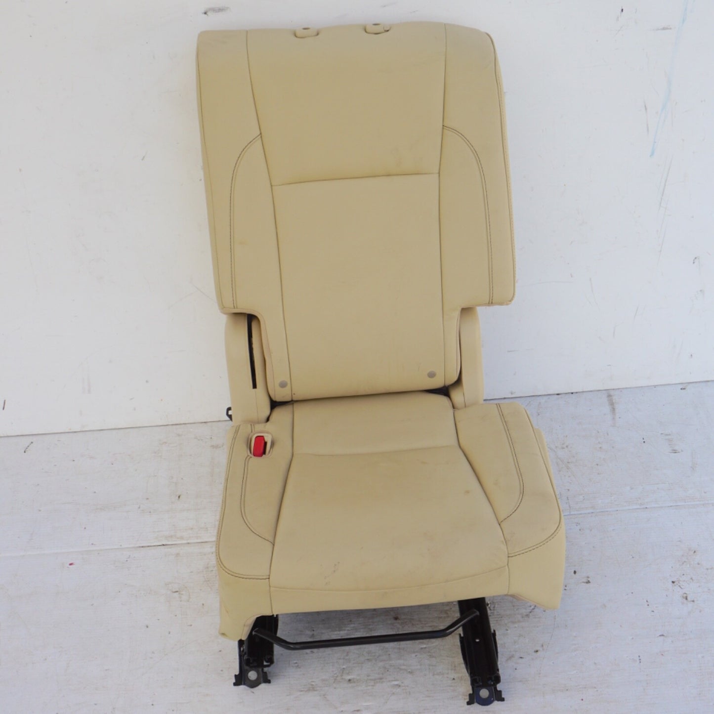 14-16 Toyota Highlander  Seat, 2nd Second Row Bench Seat, Rear Left BEIGE