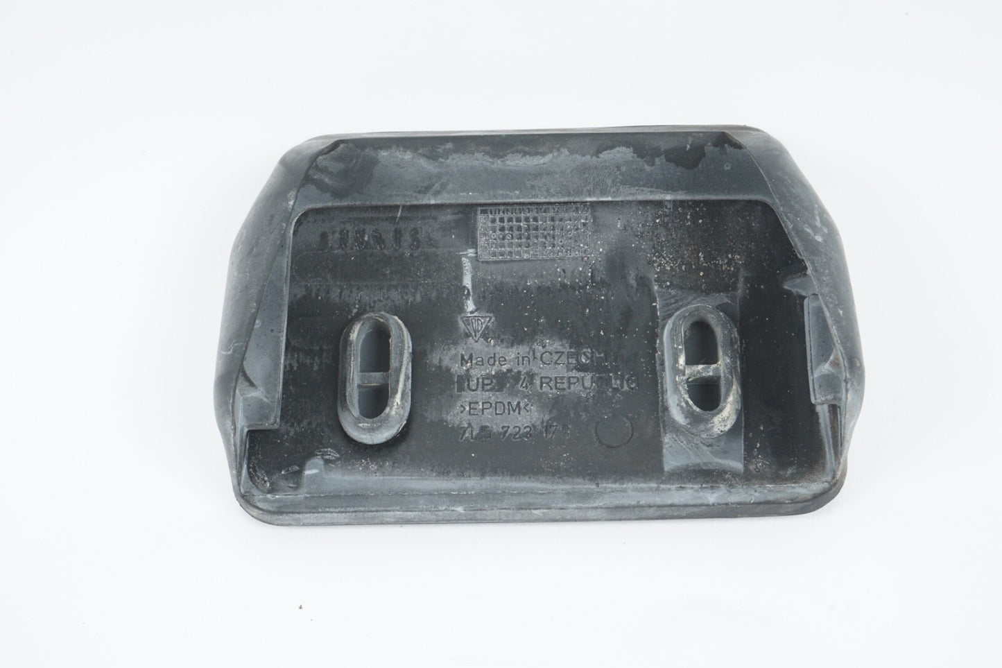 2011 - 2018 PORSCHE CAYENNE PEDAL COVER RUBBER PAN