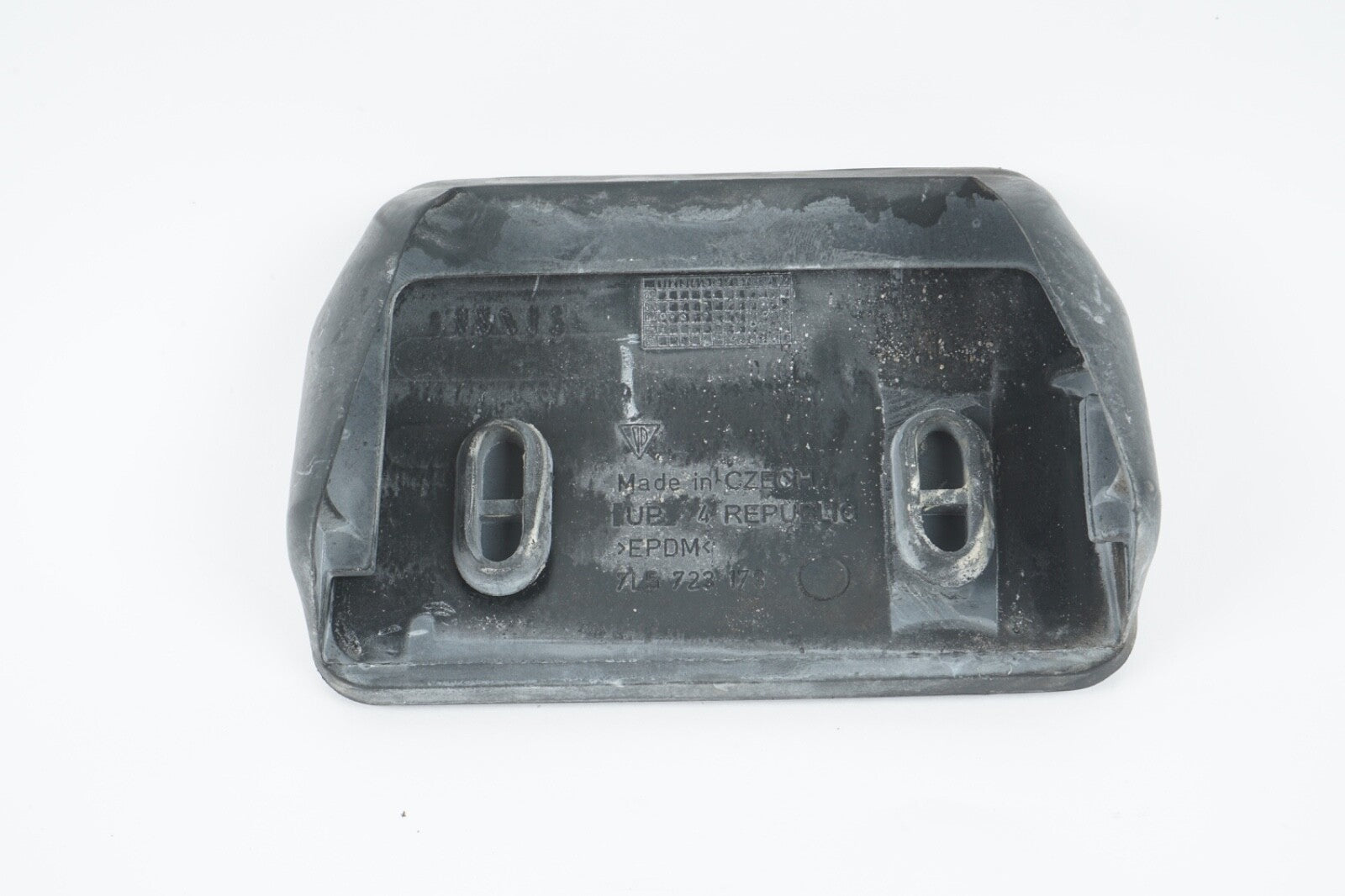 2011 - 2018 PORSCHE CAYENNE PEDAL COVER RUBBER PAN