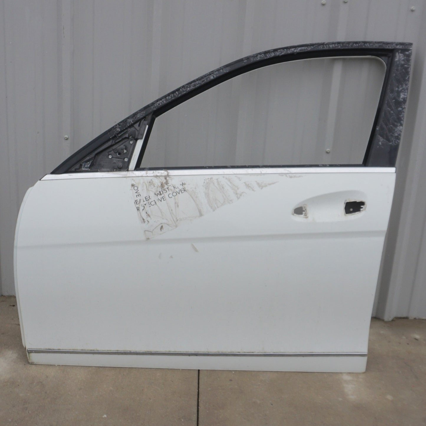 2008 - 2014 Mercedes C300 C250 C350 W204 Front Left Door Shell OEM