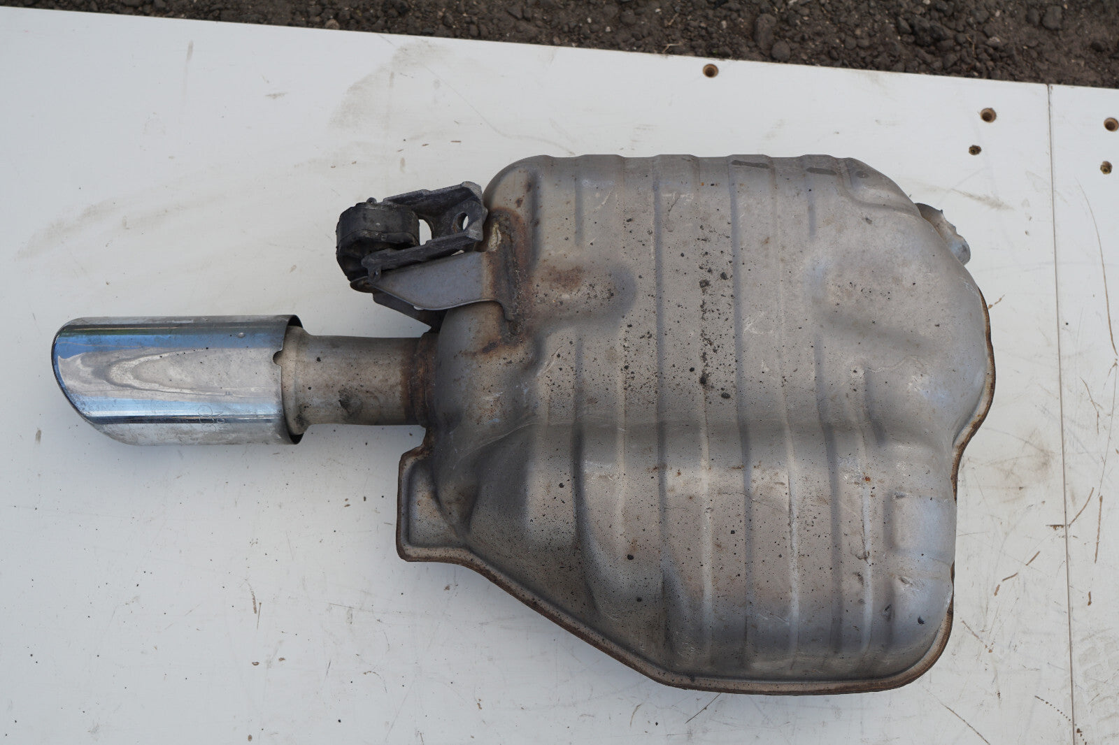 2012 - 2014 AUDI A7 3.0L EXHAUST MUFLER LEFT DRIVER SIDE  OEM
