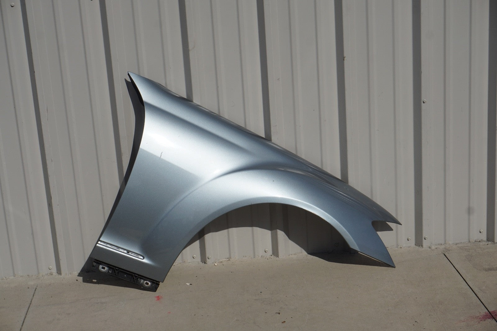 2007 - 2013 MERCEDES-BENZ W221 S63 S600 S550 FENDER RIGHT PASSENGER SIDE OEM