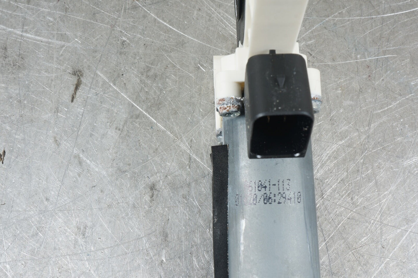 13-20 Mercedes R231 SL550 SL400 Front Right Side Window Regulator Motor OEM