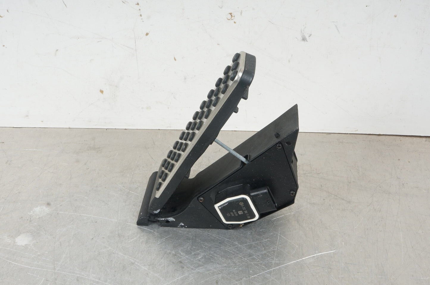 12-20 Mercedes SL450 SLK Gas Brake Accelerator Pedal Set 1702900182 OEM