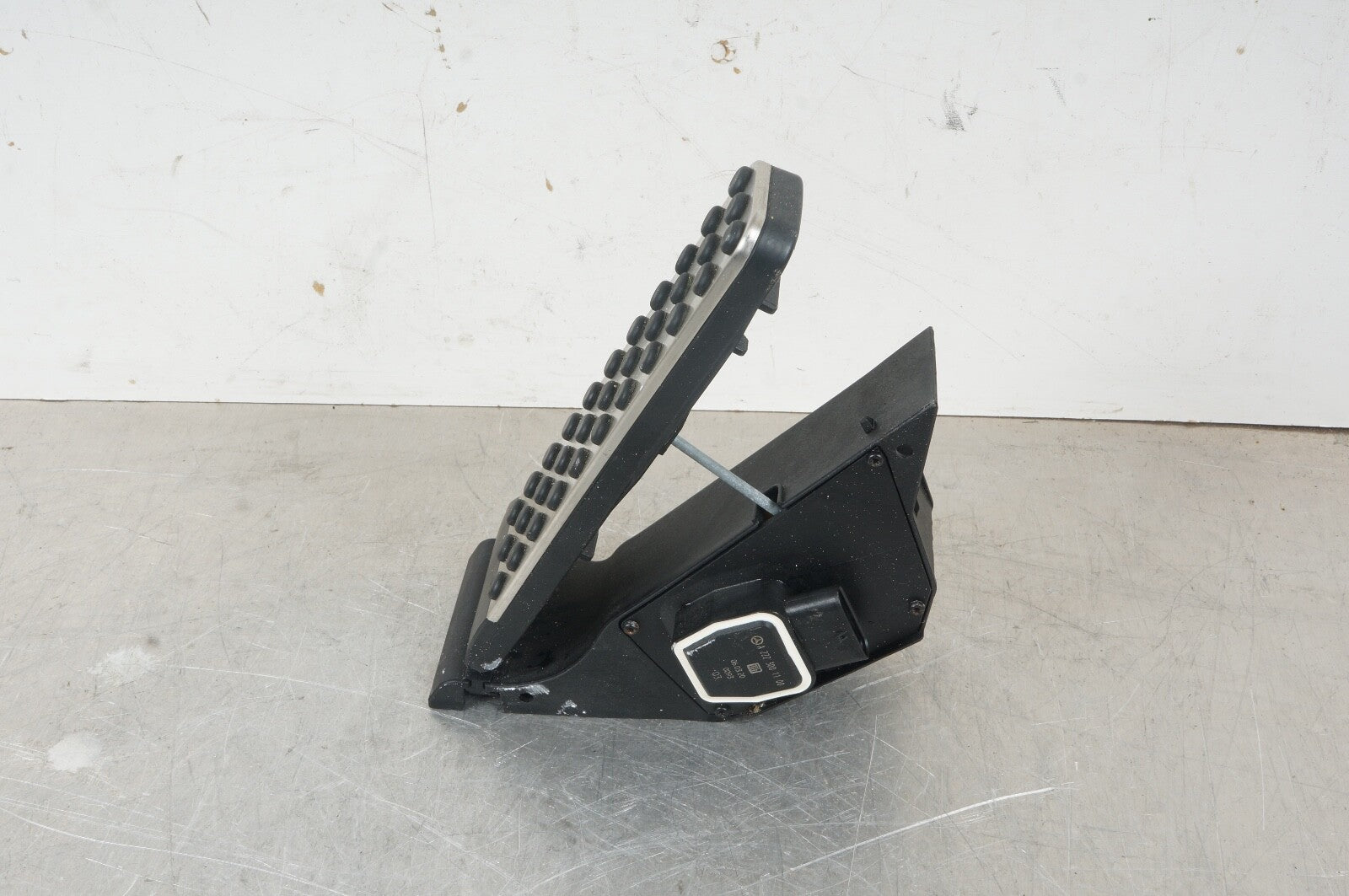 12-20 Mercedes SL450 SLK Gas Brake Accelerator Pedal Set 1702900182 OEM