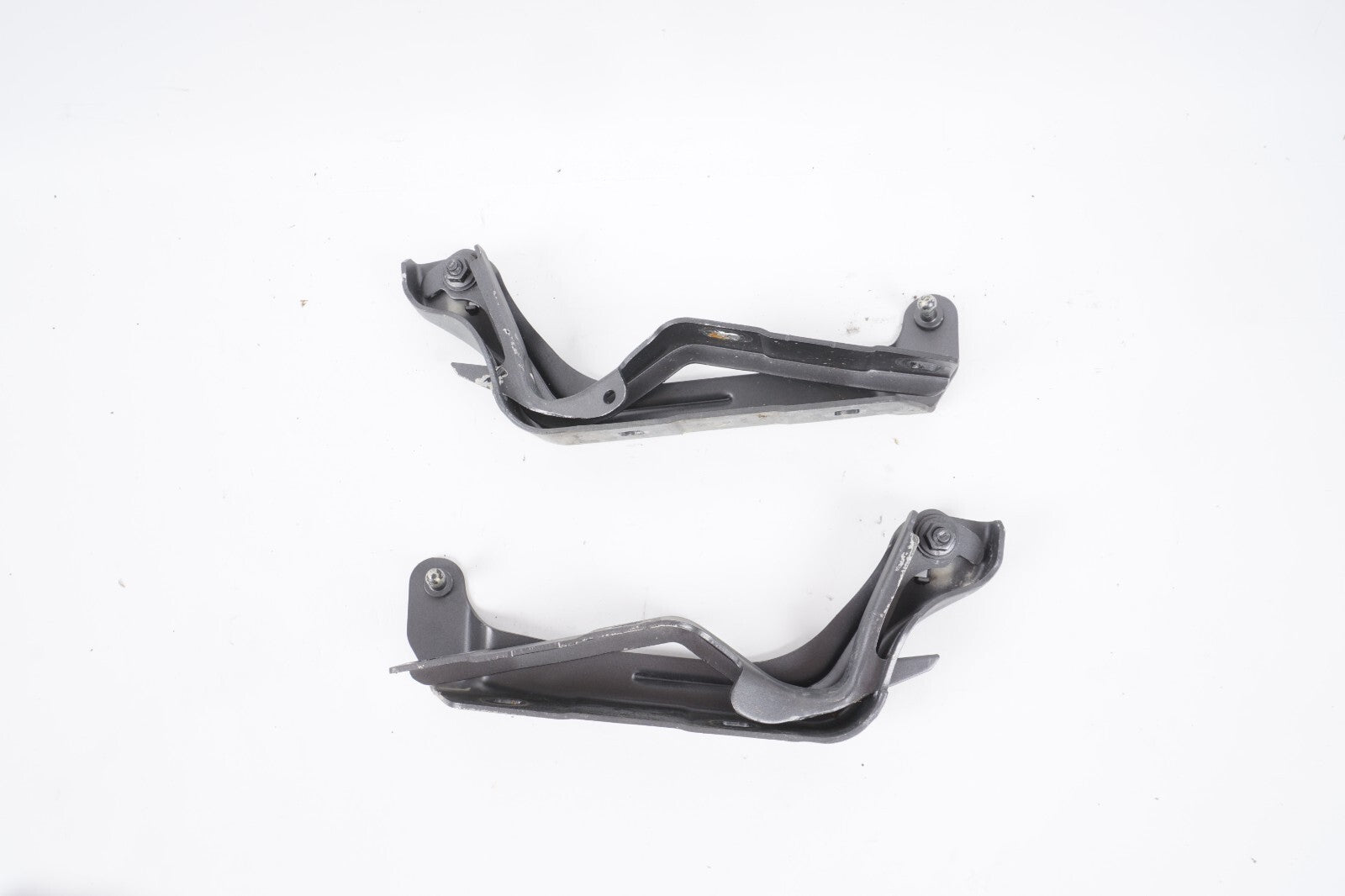 2014-2019 MASERATI GHIBLI HOOD HINGE LEFT & RIGHT OEM