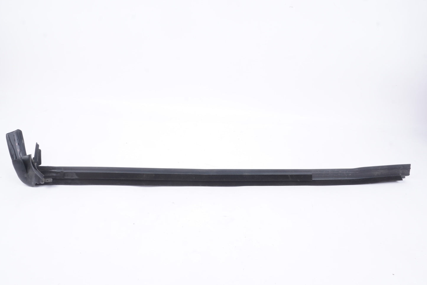 2014-2016 BMW 428I Convertible  - REAR LEFT Quarter Panel Window SEAL / TRIM