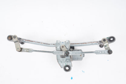 17 - 19 Alfa Romeo Giulia WINDSHIELD WIPER TRANSMISSION LINKAGE W/ MOTOR  OEM