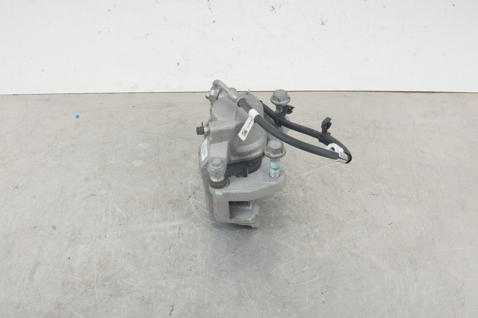 2020-2023 CADILLAC CT4 FRONT RIGHT PASSENGER SIDE ABS BRAKE CALIPER OEM