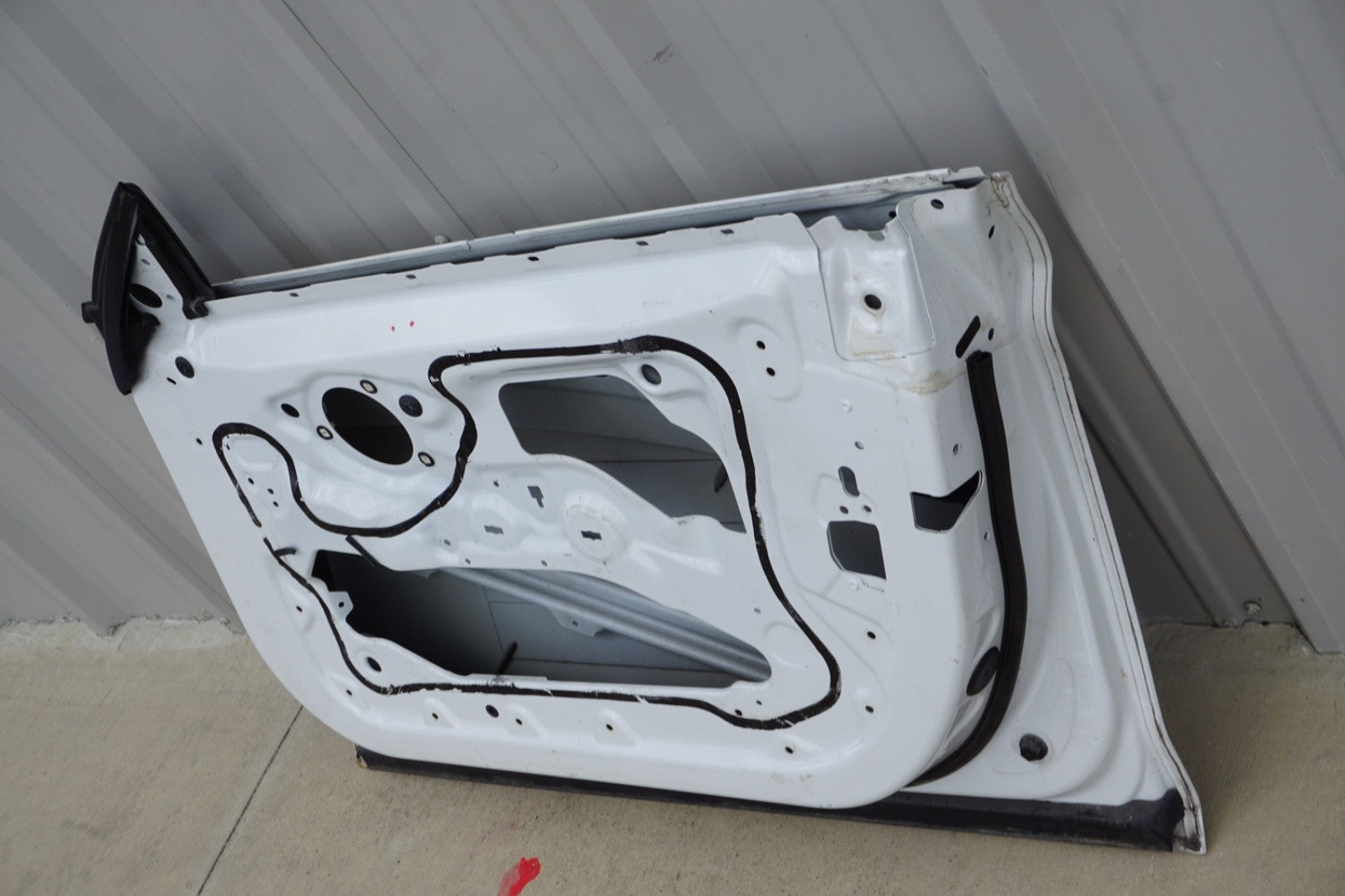 2012-2018 BMW 640i 650I F06 GRAN COUPE RIGHT PASSENGER FRONT EXTERIOR DOOR SHELL