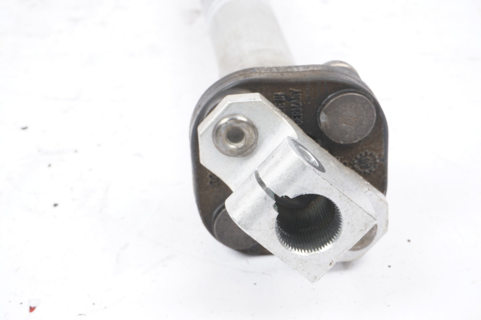 13 - 18 BMW 650i F06 RWD Steering Column Lower Shaft Joint  OEM