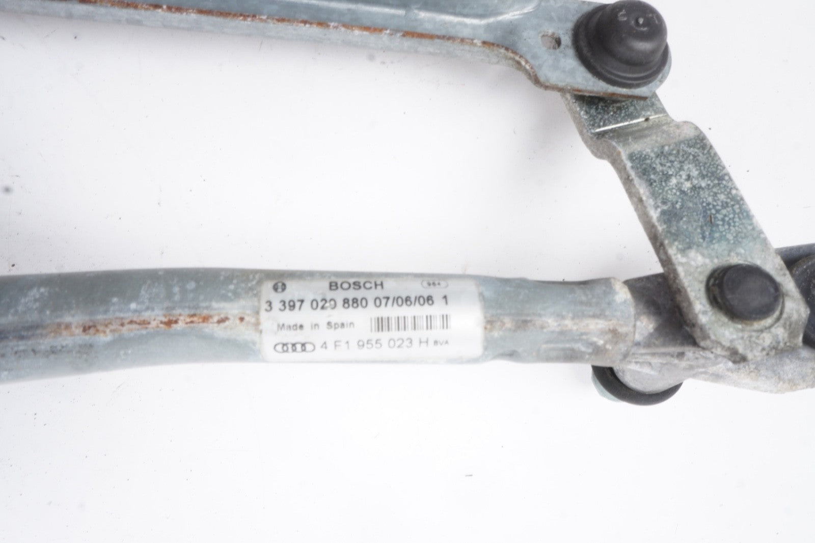 2005 - 2008 Audi A6 Windshield Wiper Motor W/Linkage OEM