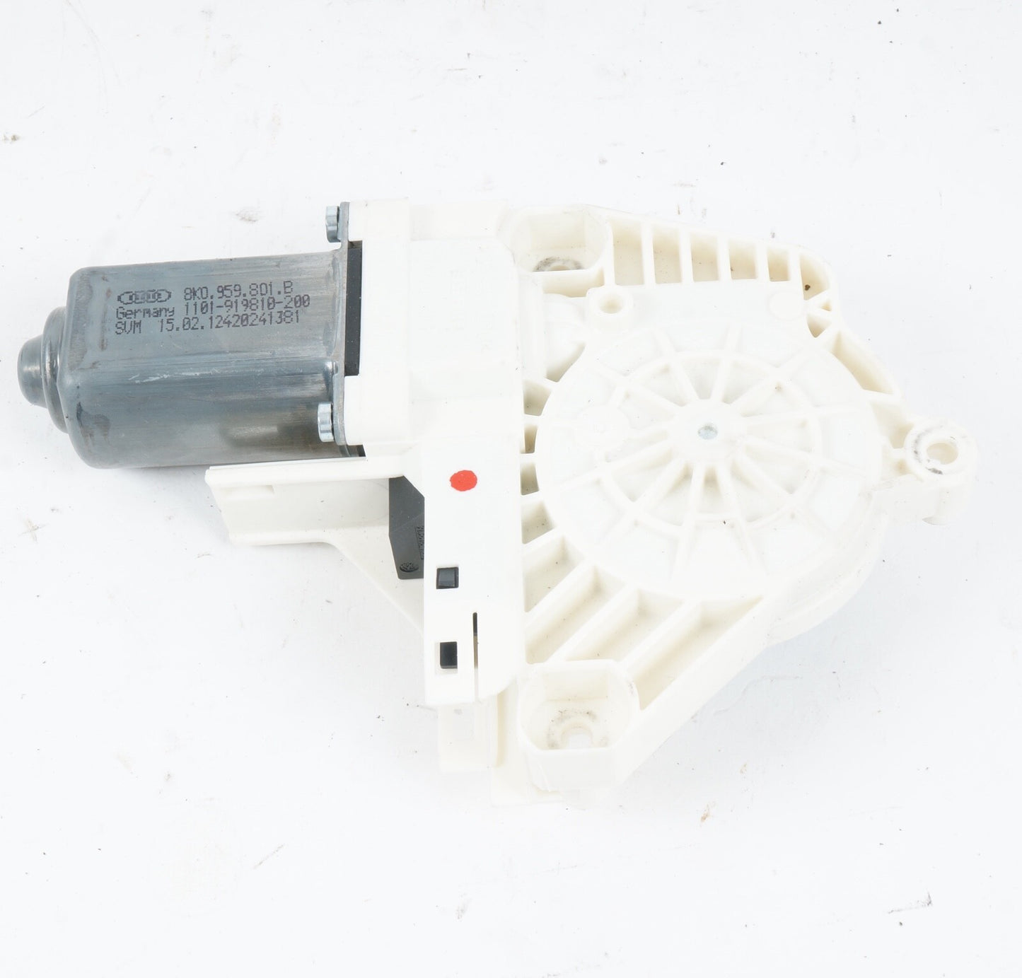 AUDI A4 S4 A5 S5 A6 Q7 FRONT LEFT DRIVER DOOR POWER WINDOW MOTOR OEM 8K0959801