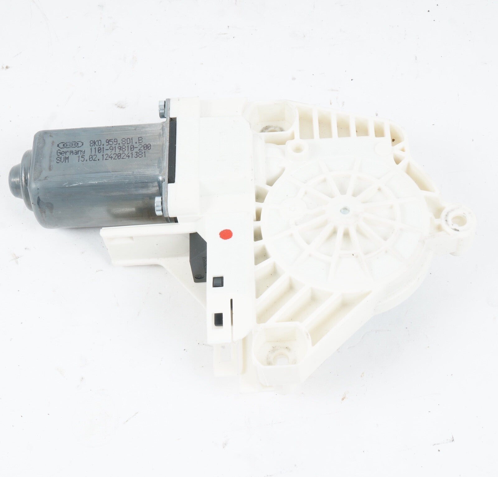AUDI A4 S4 A5 S5 A6 Q7 FRONT LEFT DRIVER DOOR POWER WINDOW MOTOR OEM 8K0959801