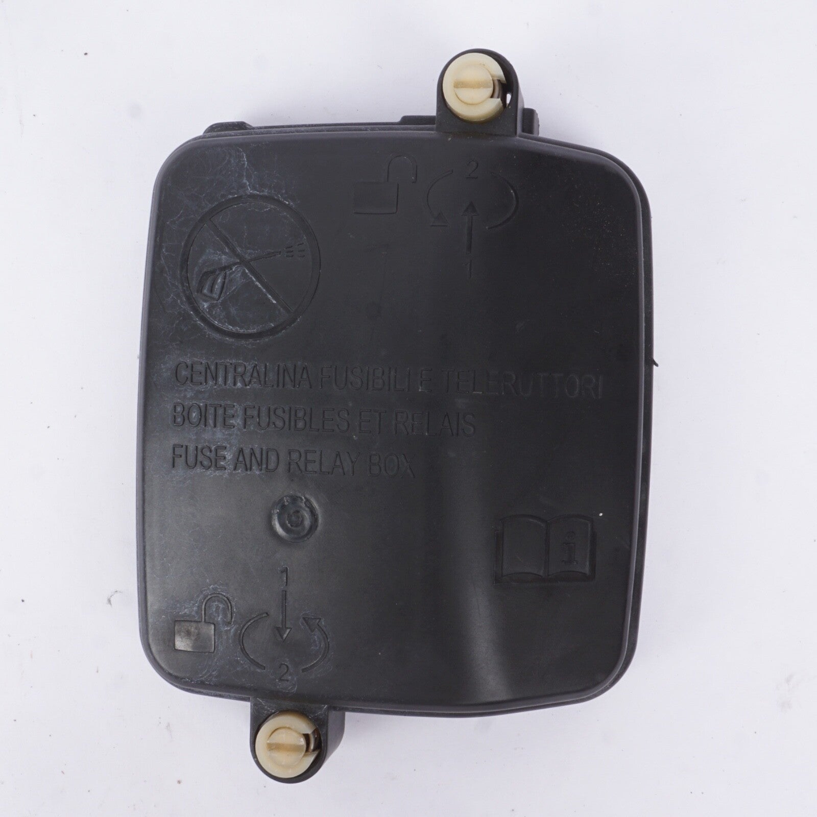 17-20 Alfa Romeo Giulia Front Right Floor Fuse Box Lid Cover 50547168 Oem