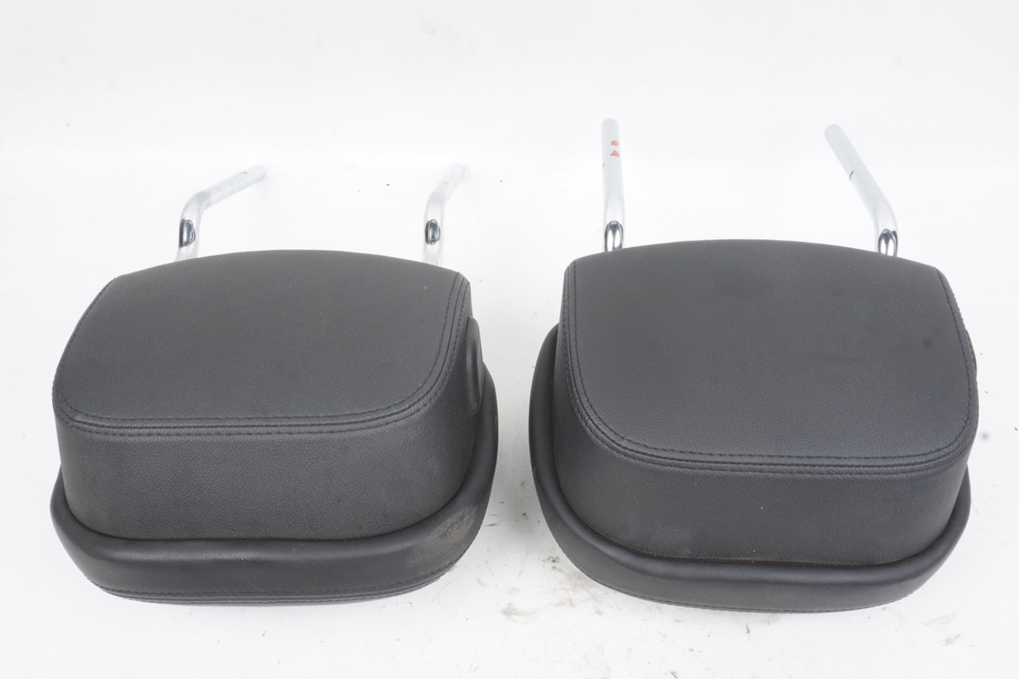 2014 - 2017 MASERATI GHIBLI FRONT LEFT & RIGHT SEAT HEADREST PAIR OEM