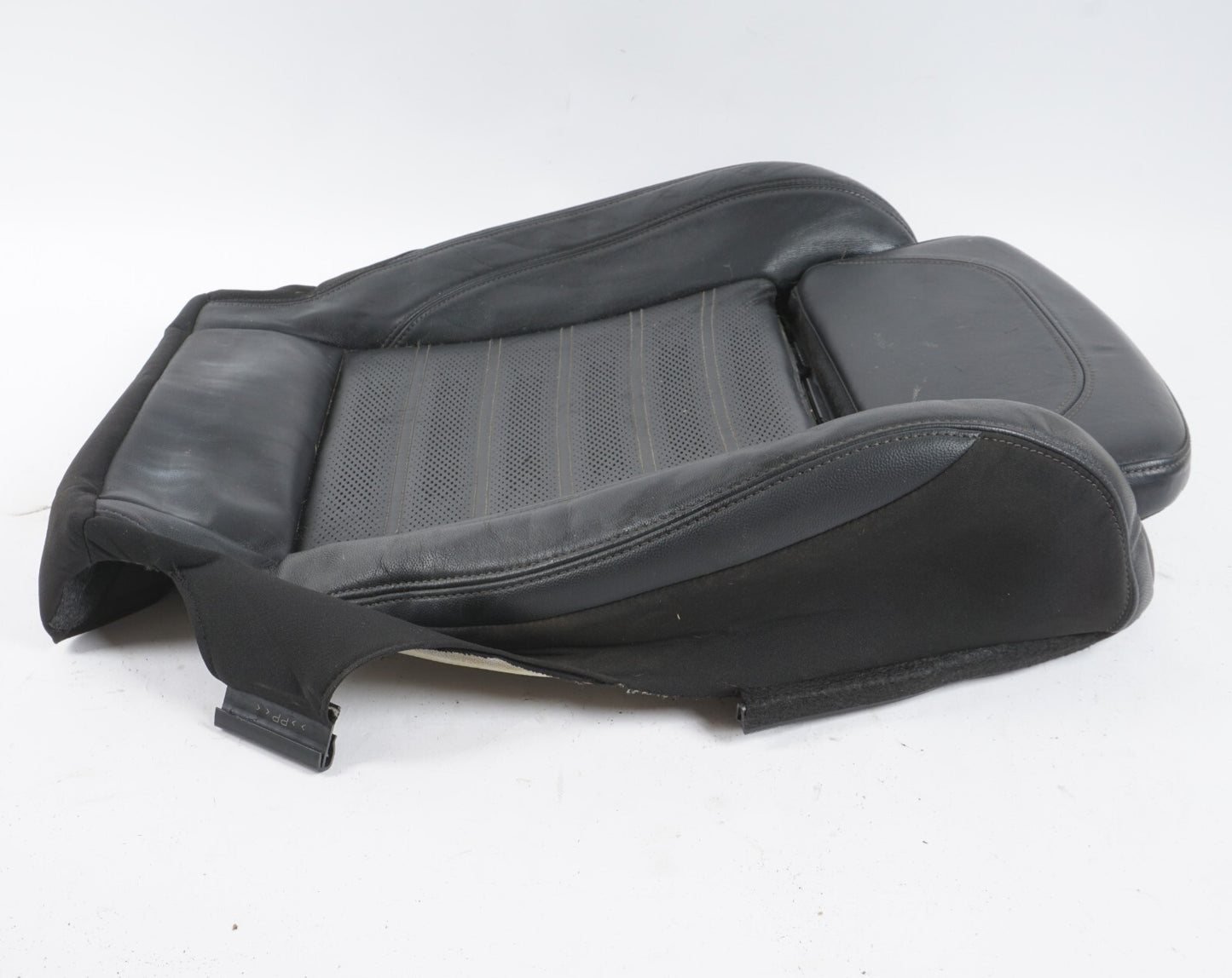 2017 - 2019 ALFA ROMEO GIULIA FRONT LEFT SIDE SEAT LOWER CUSHION BOTTOM OEM