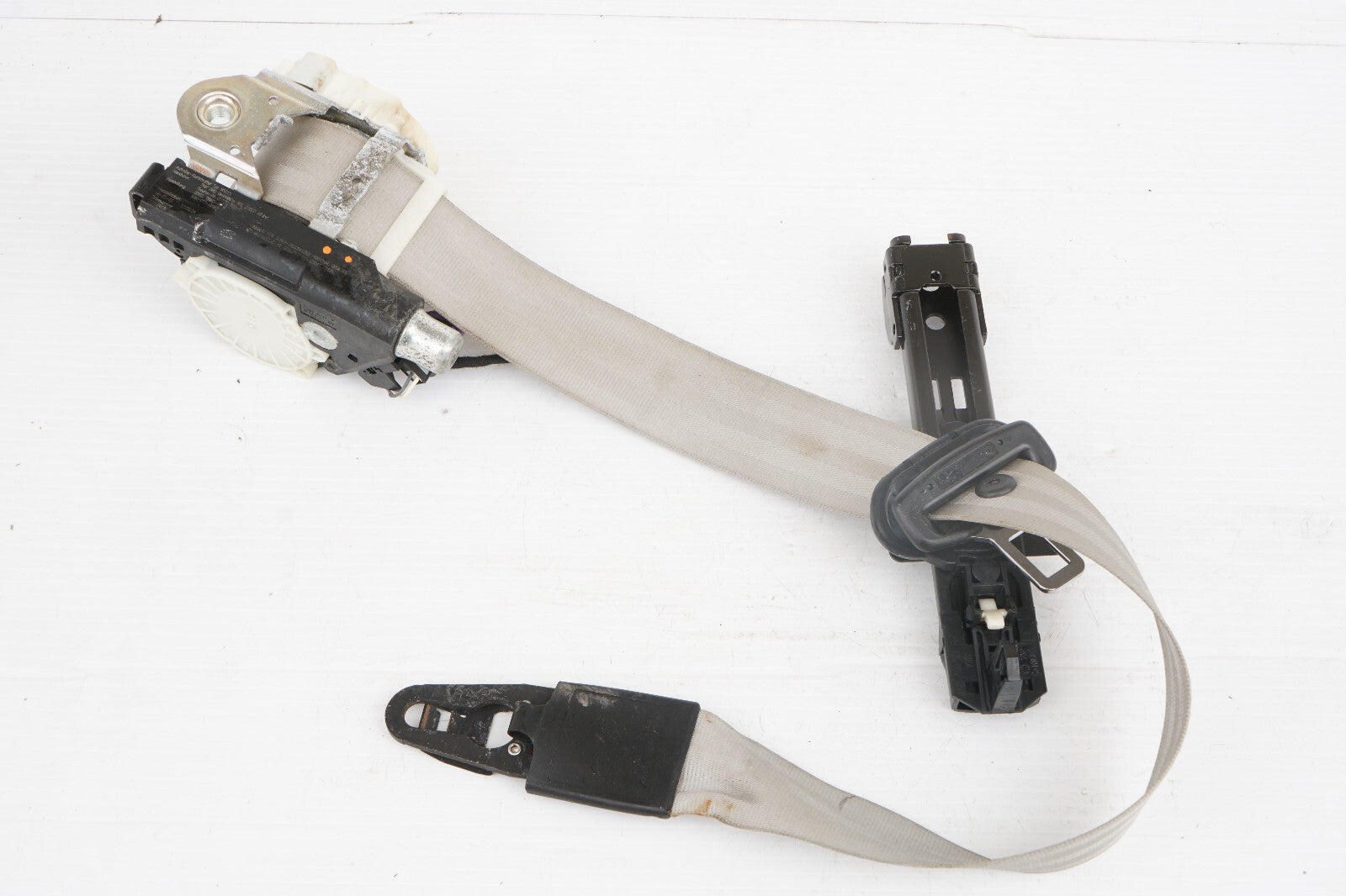 2007 - 2009 AUDI Q7 FRONT RIGHT PASSENGER SEAT BELT RETRACTOR OEM