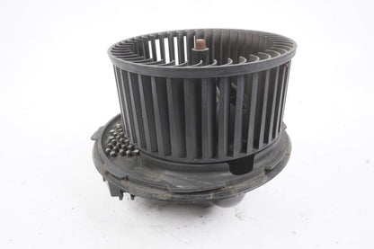 12-22 Volkswagen Passat Ac Heater Blower Motor 561820015E OEM
