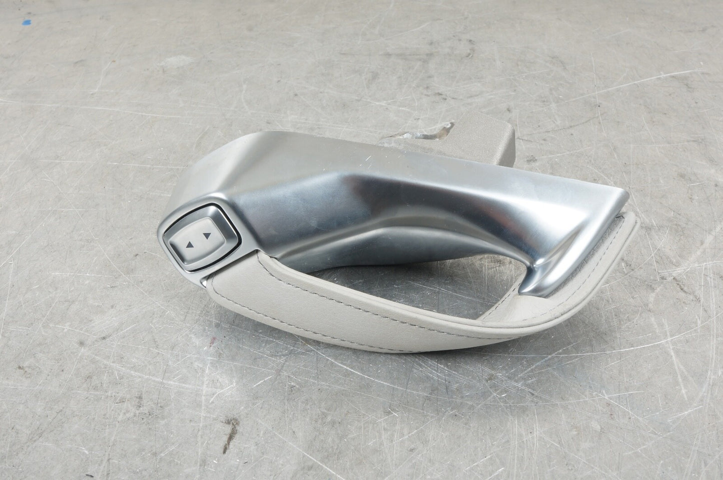 2013-2020 MERCEDES SL CLASS FRONT RIGHT SEAT BELT GUIDE TRIM GRAY W/ SWITCH OEM