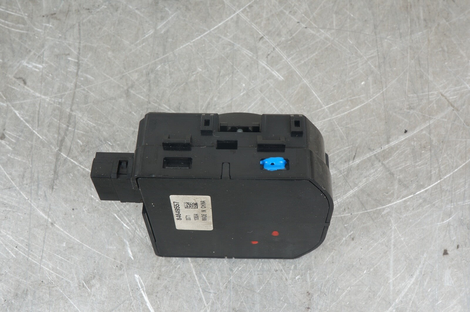 2020-2023 CADILLAC CT4 FRONT LEFT DRIVER SEAT LUMBAR CONTROL SWITCH OEM