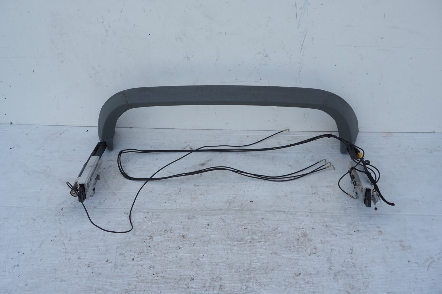 2003-2012 Mercedes-Benz SL500 SL55 AMG Convertible Hydraulic Roll Over Bar OEM