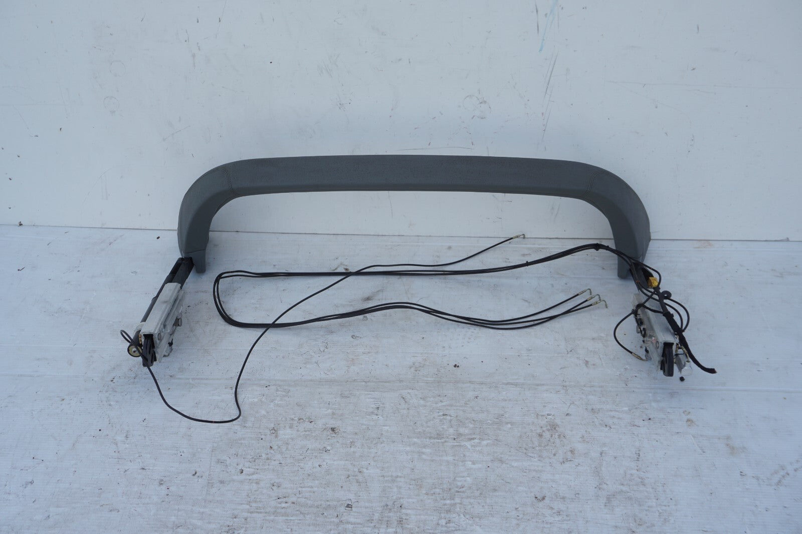 2003-2012 Mercedes-Benz SL500 SL55 AMG Convertible Hydraulic Roll Over Bar OEM