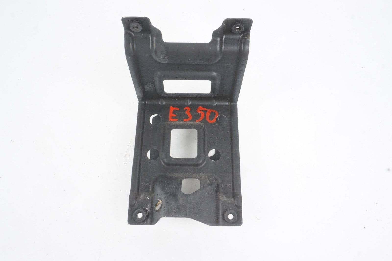 2014 - 2016 Mercedes E350 E400 Radiator Core Support Center Hood Lock Latch