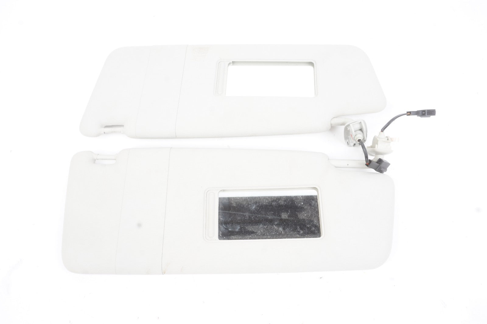 2012-2015 Volkswagen Passat Sun Visor Left & Right OEM