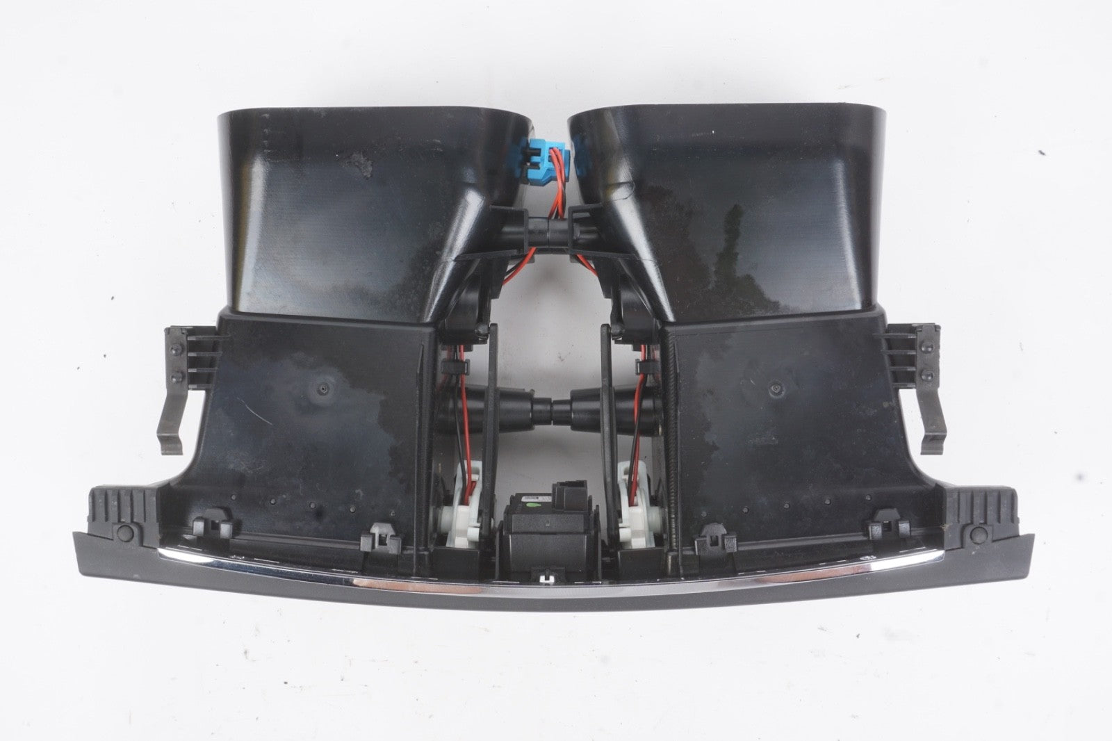2010 - 2013 Mercedes E350 Convertible Coupe Front Center Dash A/C Vent Grill OEM
